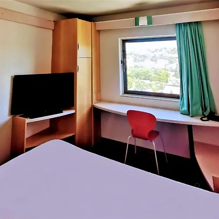 Ibis Fatima 2* Лейрия