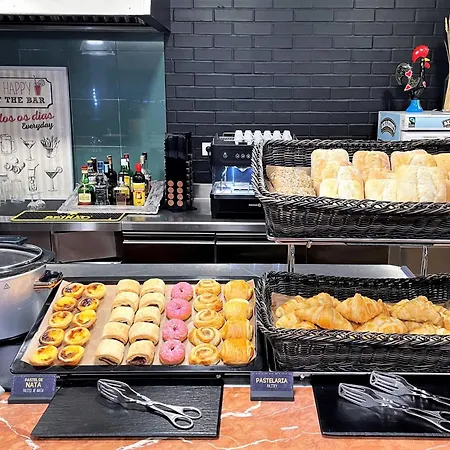 Ibis Fatima Отель Лейрия